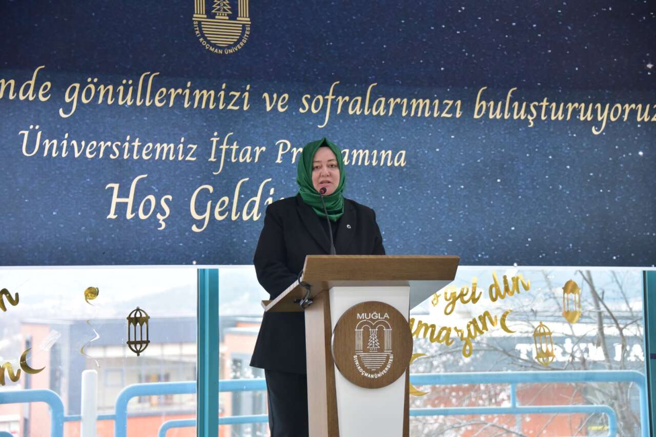 MSKÜ’de Ramazan Sofrası: Öğrenciler ve Protokol Aynı Sofrada 4